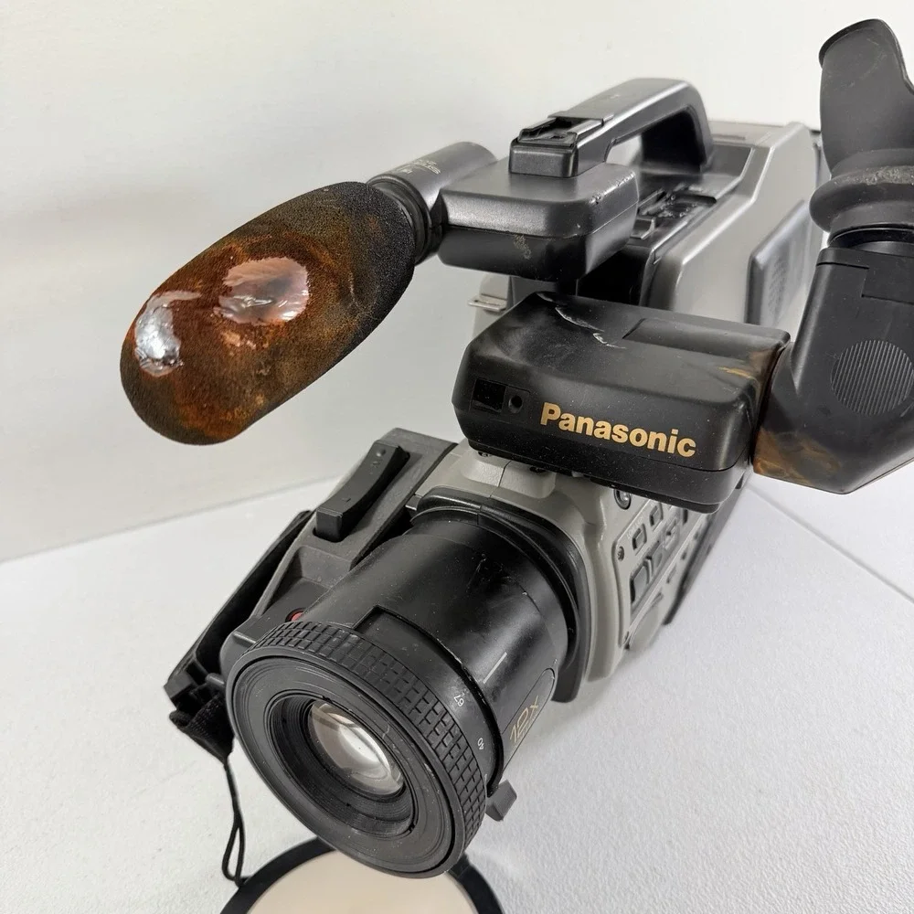Panasonic AG-456UP PRO‎ LINE S-VHS Reporter Movie Camcorder AS IS UNTESTED